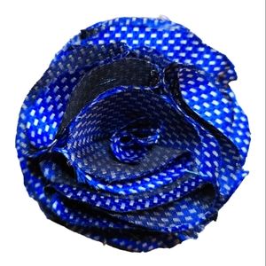 Flower brooch